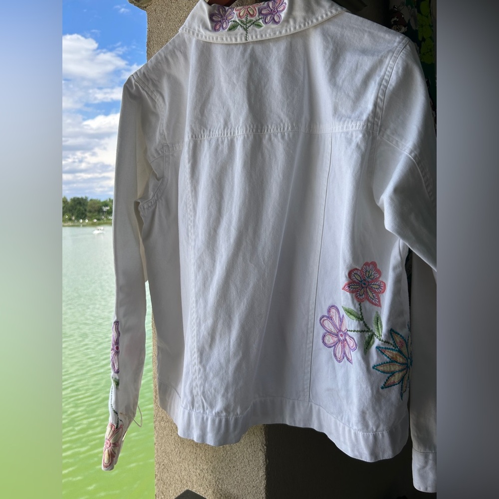 BFA Embroidered Floral Jacket White Size Medium Vintage Y2K/90s - Picture 4 of 7